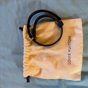 Louis Vuitton small strap extender